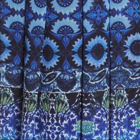 Eliza J Off-The-Shoulder Patterned Dress - Picture 7 of 7